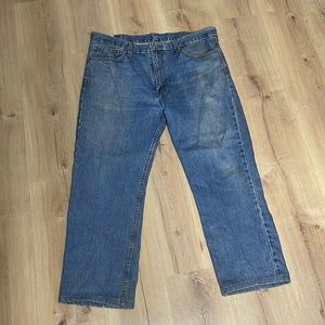 Levi’s 516 Blue Jeans. Size 38x32. Good used‎ condition.